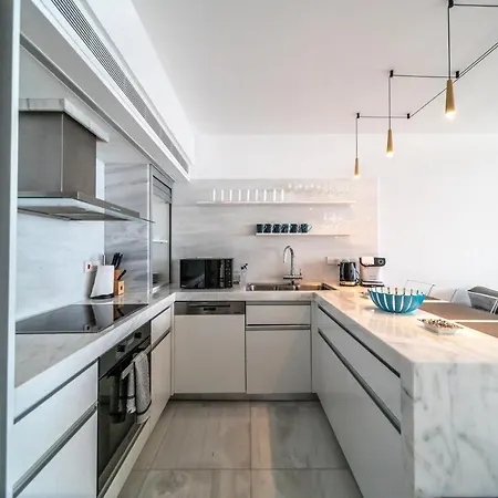 Luxurious Sea Front Three Bedroom Apartament