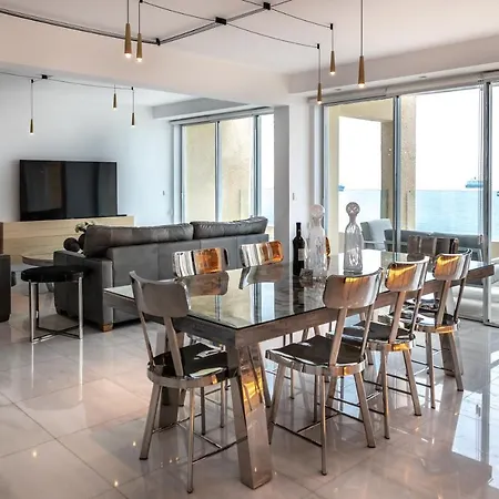 Luxurious Sea Front Three Bedroom Apartment