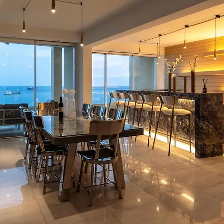 Apartment Luxurious Sea Front Three Bedroom *